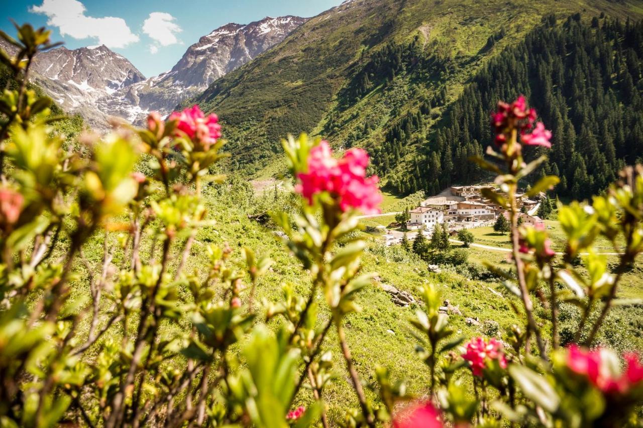 Apart Berghof Steinbock Sankt Leonhard im Pitztal Exterior foto
